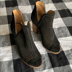Women’s lucky brand peep toe booties